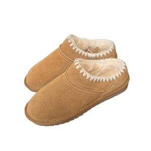 cupcakes & cashmere Tan Slippers